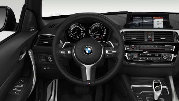 BMW serija 2 Cabrio, spremenljivo športno krmiljenje BMW serija 2 Cabrio, spremenljivo športno krmiljenje