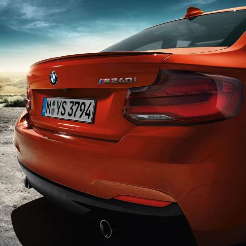 BMW serije 2 Coupé, ime modela na zadnji strani BMW serije 2 Coupé, ime modela na zadnji strani