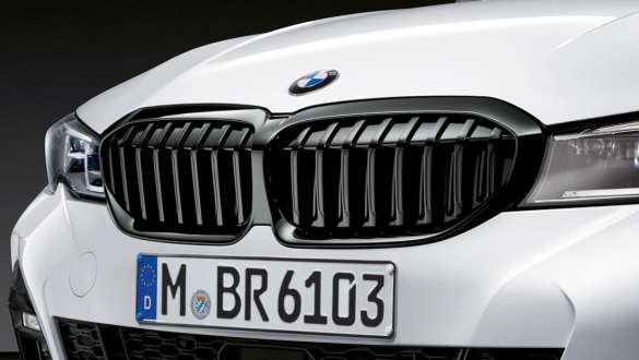 BMW serije 3 Limuzina (G20), ledvička M Performance v črni barvi visokega sijaja BMW serije 3 Limuzina (G20), ledvička M Performance v črni barvi visokega sijaja