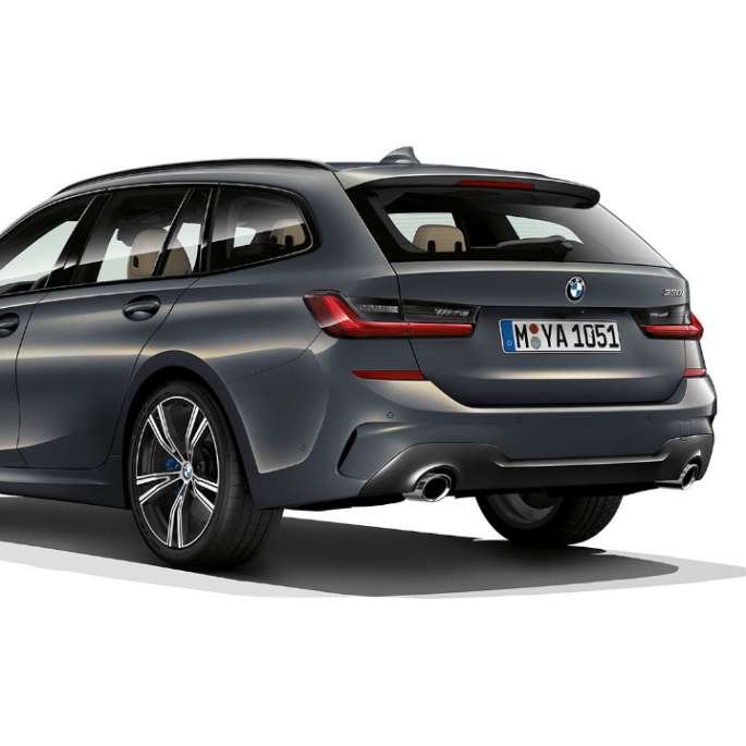 Model M Sport, tričetrtinski posnetek od zadaj BMW serije 3 Touring, model M Sport, tričetrtinski posnetek od zadaj