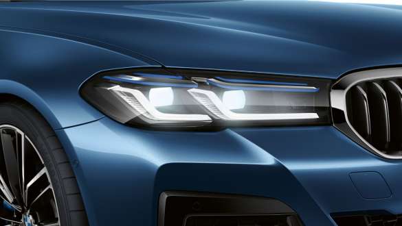 BMW serije 5 Limuzina G30, laserske luči BMW BMW serije 5 Limuzina G30, osvežitev 2020, laserske luči BMW, barva Phytonic Blue, bližnji pogled od spredaj