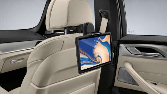 BMW serije 5 Limuzina, G30, univerzalno držalo BMW BMW serije 5 Limuzina, G30, univerzalno držalo BMW za zaščitni etui, sistem Travel & Comfort