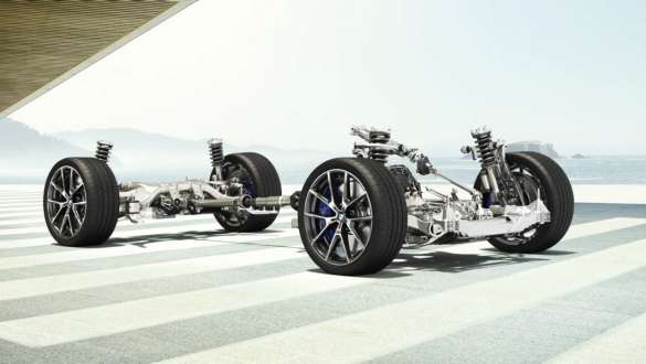 BMW M850i xDrive v kovinskem odtenku Dravit Grey, prilagodljivo podvozje M. BMW M850i xDrive v kovinskem odtenku Dravit Grey, prilagodljivo podvozje M.