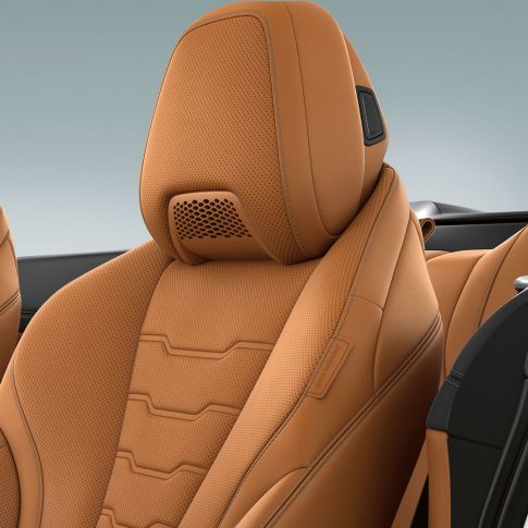 BMW M850i xDrive, večfunkcijski sedež, vzglavnik z ogrevanjem, usnje Merino v odtenku Cognac. BMW M850i xDrive, večfunkcijski sedež, vzglavnik z ogrevanjem, usnje Merino v odtenku Cognac.