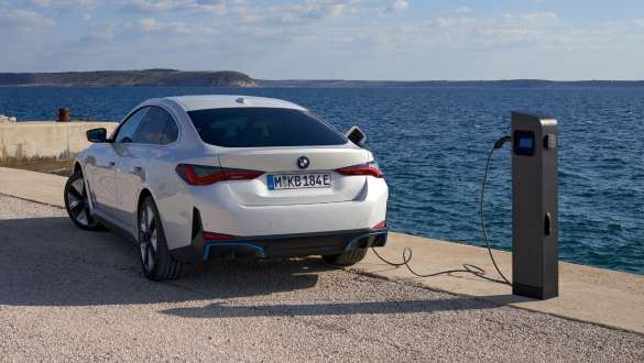 BMW i4 eDrive40, G26, 2021, javno polnjenje BMW i4 eDrive40, G26, 2021, javno polnjenje