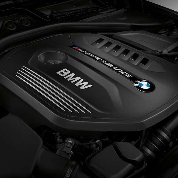 6-valjni bencinski motor M TwinPower Turbo v BMW M240i Coupé 6-valjni bencinski motor M TwinPower Turbo v BMW M240i Coupé F22 2017, kovinska barva Sunset Orange