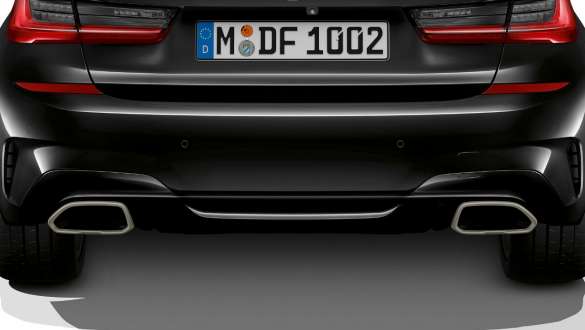 Ekskluzivni zaključki izpušnih cevi, BMW M340i xDrive Limuzina, G20, 2020 BMW M340i xDrive Limuzina, G20, 2020, kovinska barva Sapphire Black, pogled od blizu na ekskluzivne zaključke izpušnih cevi