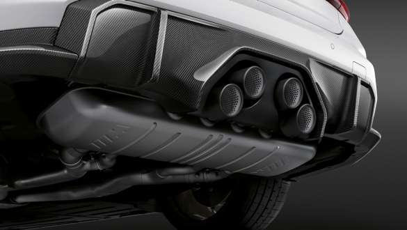 Sistem glušnika M Performance iz titana, BMW M3 Limuzina, G80, 2020 BMW M3 Limuzina, G80, 2020, pogled od blizu sistem glušnika M Performance iz titana