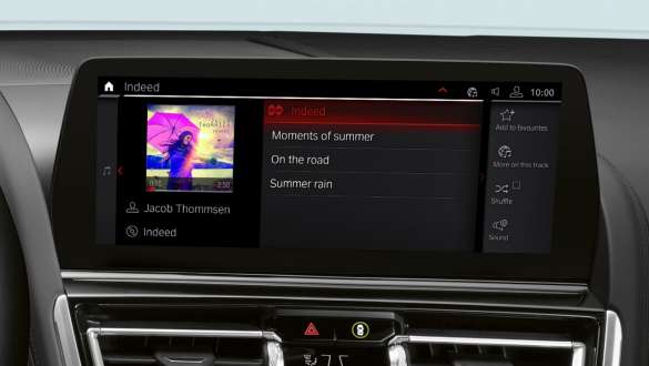 BMW M8 Cabrio, F91, LCI, osvežitev 2022, paket Connected Professional BMW M8 Cabrio, F91, LCI, osvežitev 2022, paket Connected Professional, nadzorni prikazovalnik