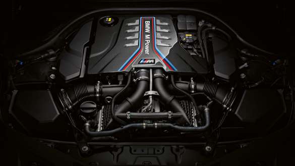 Visokozmogljiv 8-valjni bencinski motor M TwinPower Turbo. BMW M8 Competition Coupé, visokozmogljiv 8-valjni bencinski motor M TwinPower Turbo.