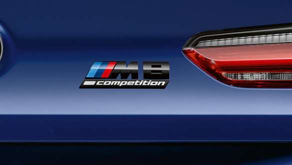 Oznaka M8 Competition. Oznaka M8 Competition na BMW M8 Competition Coupé.