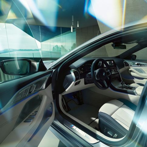 Kabina BMW M850i xDrive Gran Coupé Notranjost kabine BMW M850i xDrive Gran Coupé G16 2019