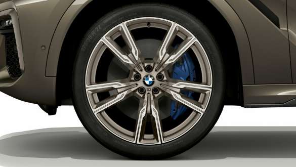BMW X6 M50i s poudarkom na platišču iz lahke zlitine, G06 BMW X6 M50i, G06, 2018, SUV, platišče iz lahke zlitine, zunanjost
