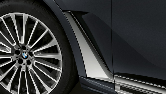 Air Breather Posnetek od blizu na Air Breather pri BMW X7