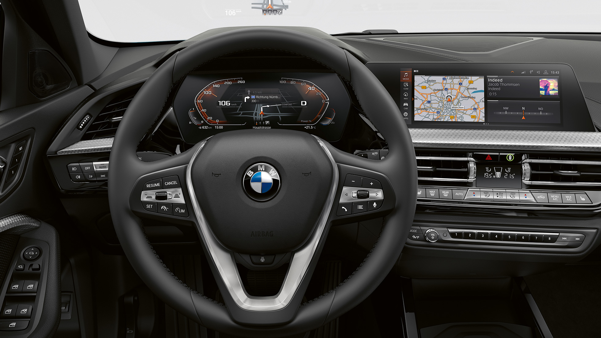 Usnjen športni volan. BMW serije 1 kot model Luxury Line, kokpit z usnjenim športnim volanom.