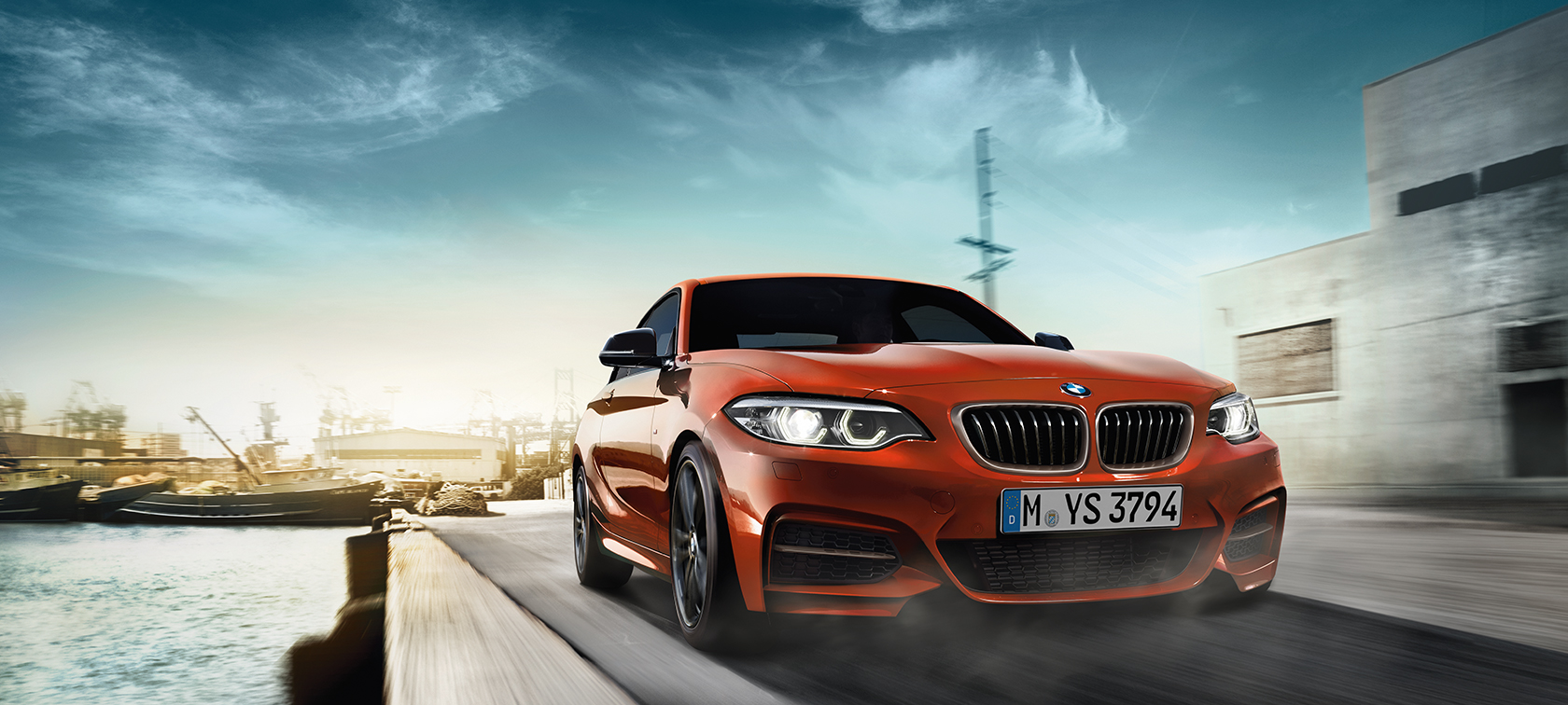 BMW serije 2 Coupé: fotografija vozila med vožnjo v sprednjem polprofilu BMW serije 2 Coupé: fotografija vozila med vožnjo v sprednjem polprofilu