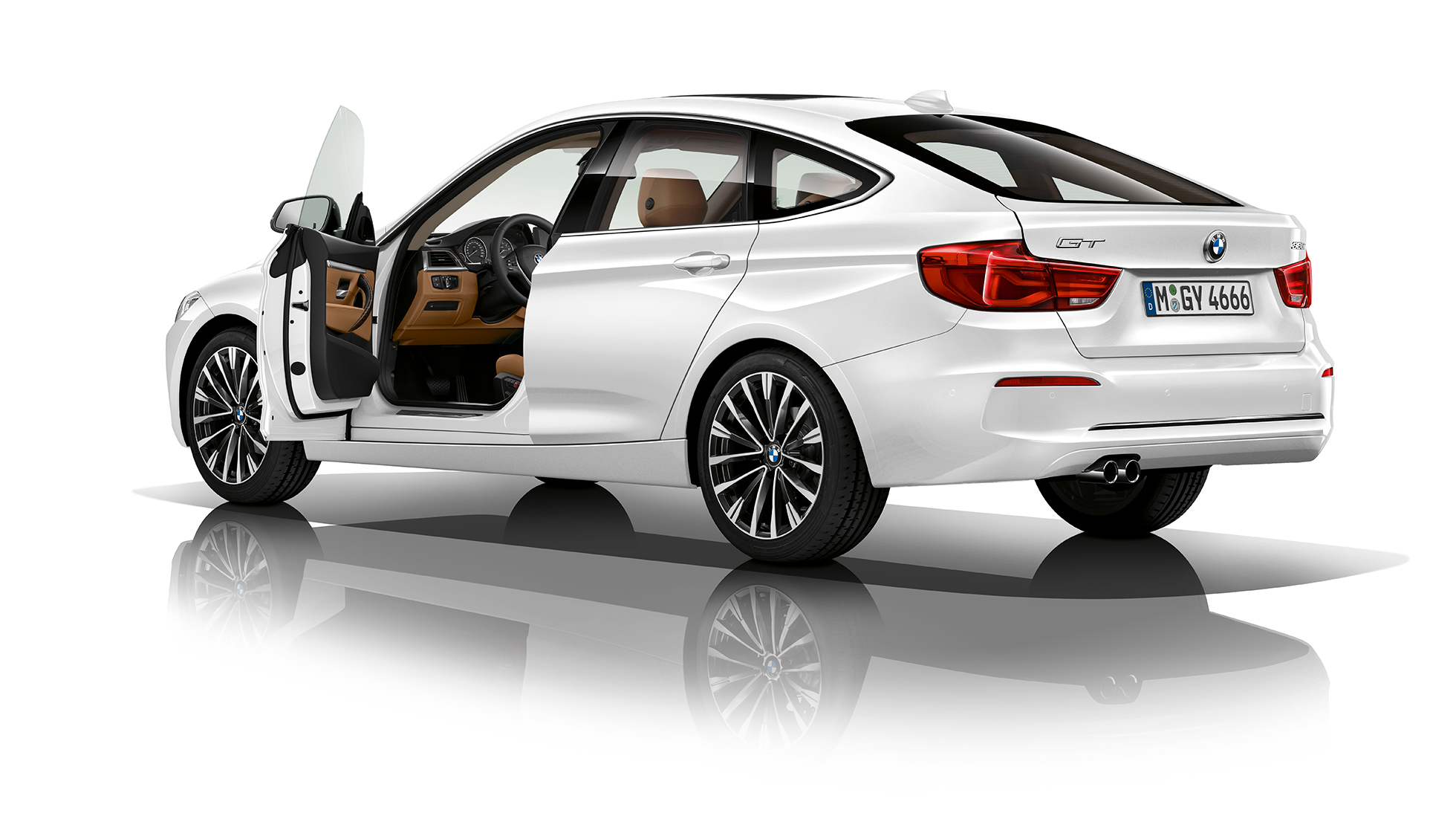 BMW serije 3 Gran Turismo, model Luxury Line v zadnjem polprofilu BMW serije 3 Gran Turismo, model Luxury Line v zadnjem polprofilu