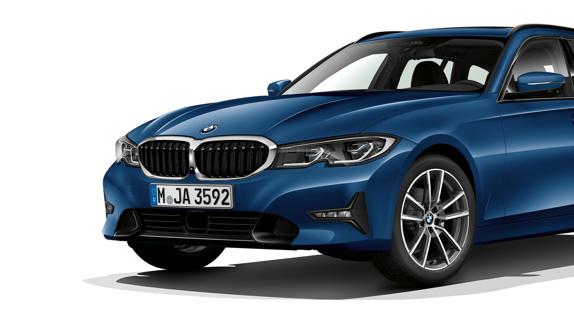 Model Sport Line, tričetrtinski posnetek od spredaj BMW serije 3 Touring, model Sport Line, tričetrtinski posnetek od spredaj