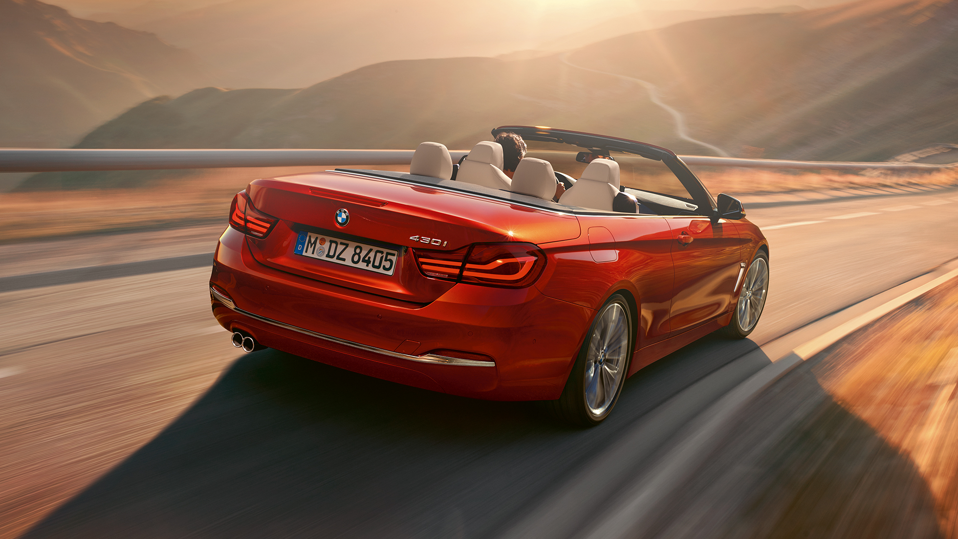 BMW serije 4 Cabrio, zadnji posnetek med vožnjo BMW serije 4 Cabrio, zadnji posnetek med vožnjo