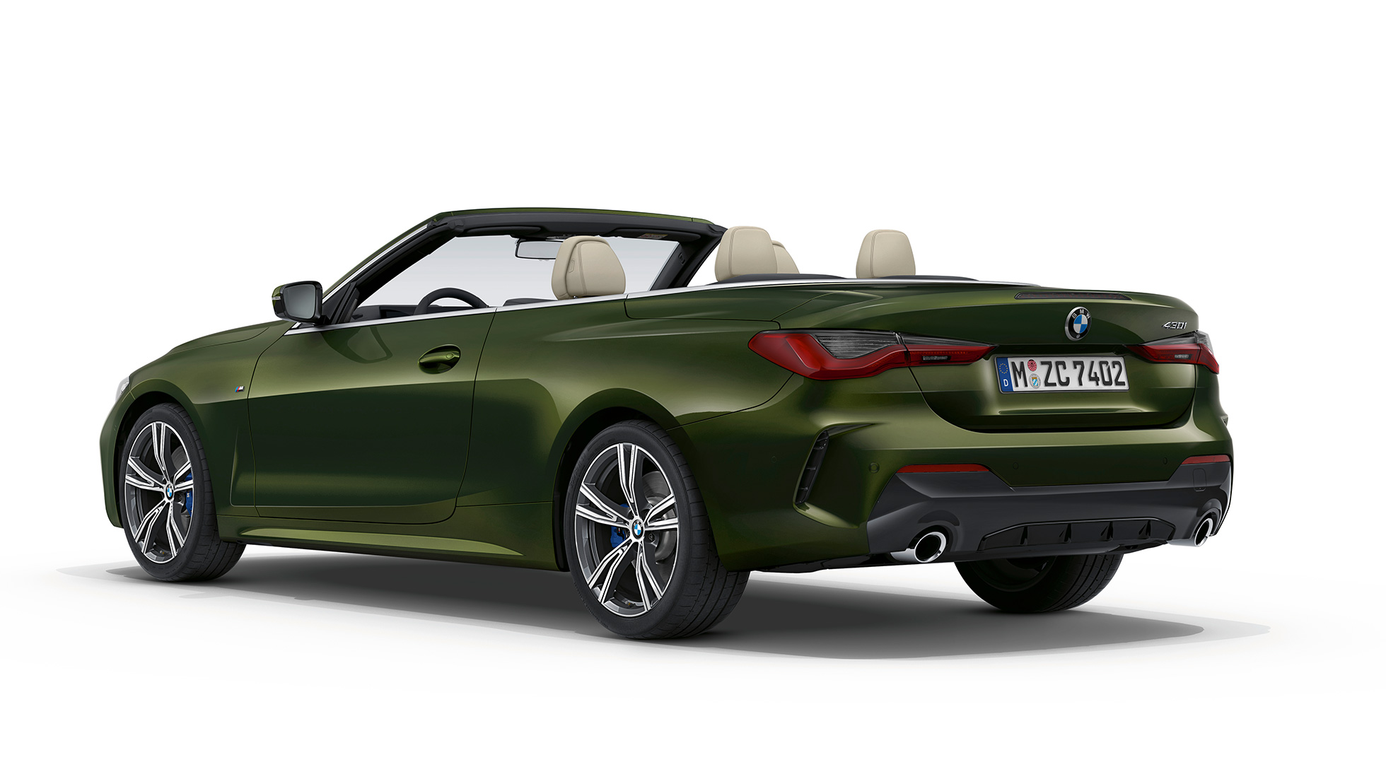 Zadek, BMW serije 4 Cabrio, model M Sport, G23, 2020 BMW serije 4 Cabrio, G23, 2020, model M Sport, kovinska barva Sanremo Green, tričetrtinski pogled od zadaj