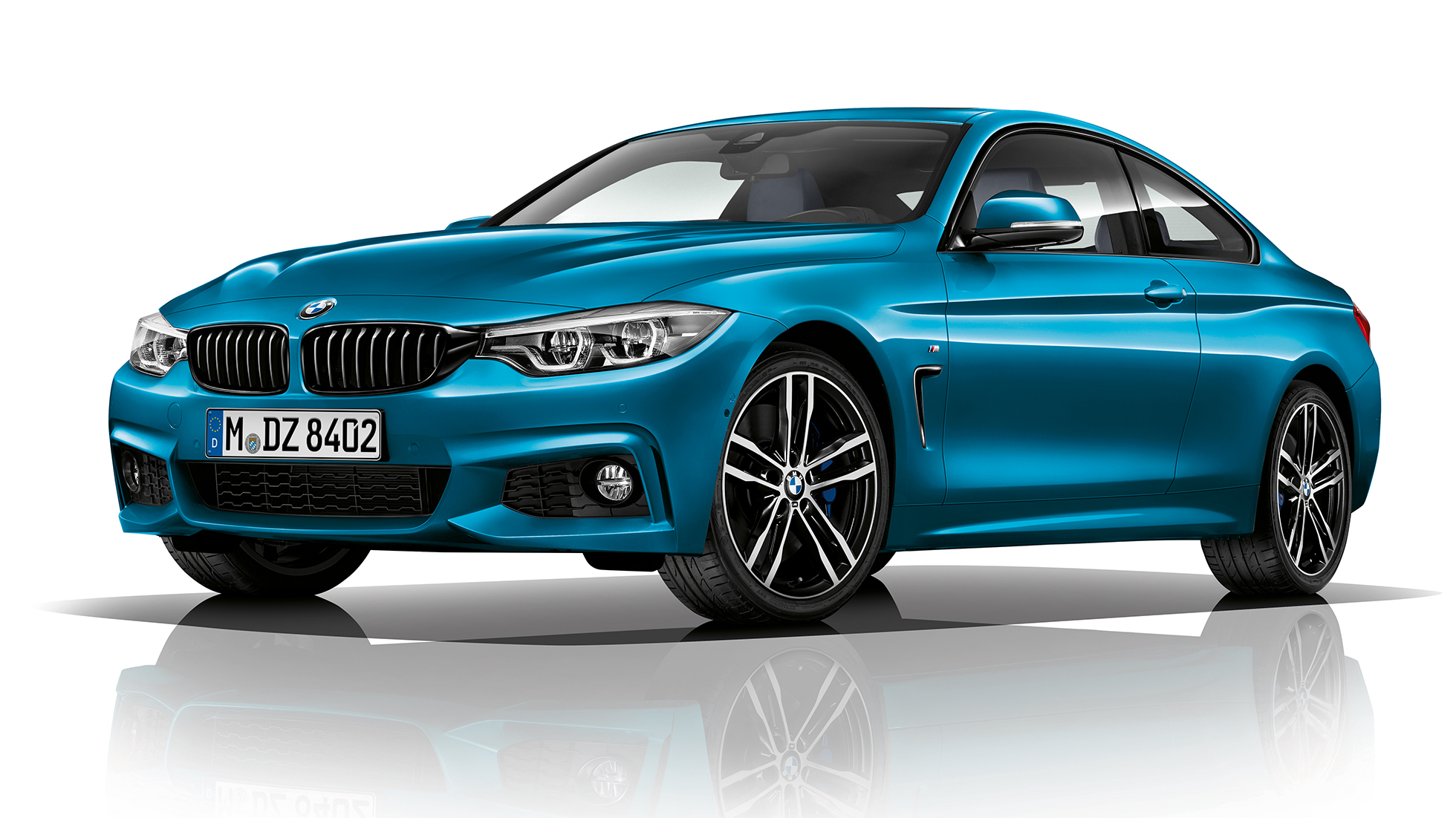 BMW serije 4 Coupé, Model M Sport v sprednjem polprofilu BMW serije 4 Coupé, Model M Sport v sprednjem polprofilu