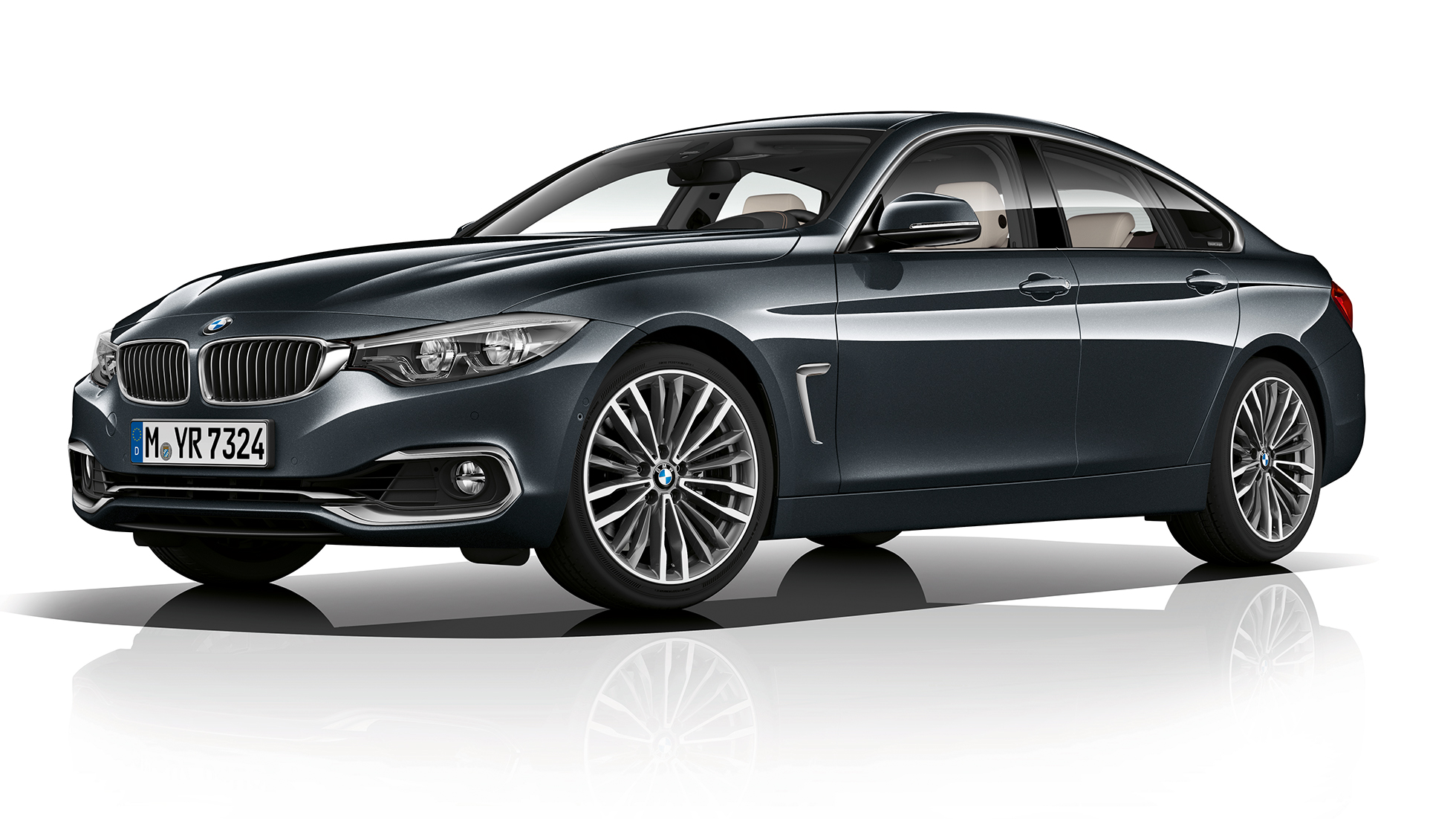 BMW serije 4 Gran Coupé, model Luxury Line v sprednjem polprofilu BMW serije 4 Gran Coupé, model Luxury Line v sprednjem polprofilu