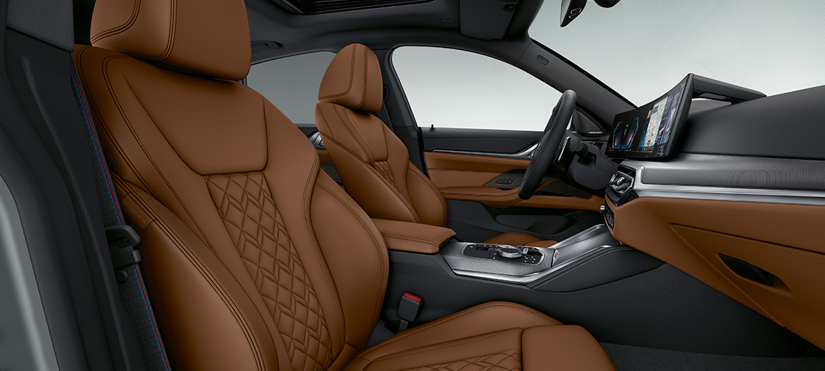 BMW serije 4 Gran Coupé, G26, 2021, polno oblazinjenje BMW Individual iz usnja Merino v barvi Tartufo, notranjost BMW serije 4 Gran Coupé, G26, 2021, polno oblazinjenje BMW Individual iz usnja Merino v barvi Tartufo, notranjost