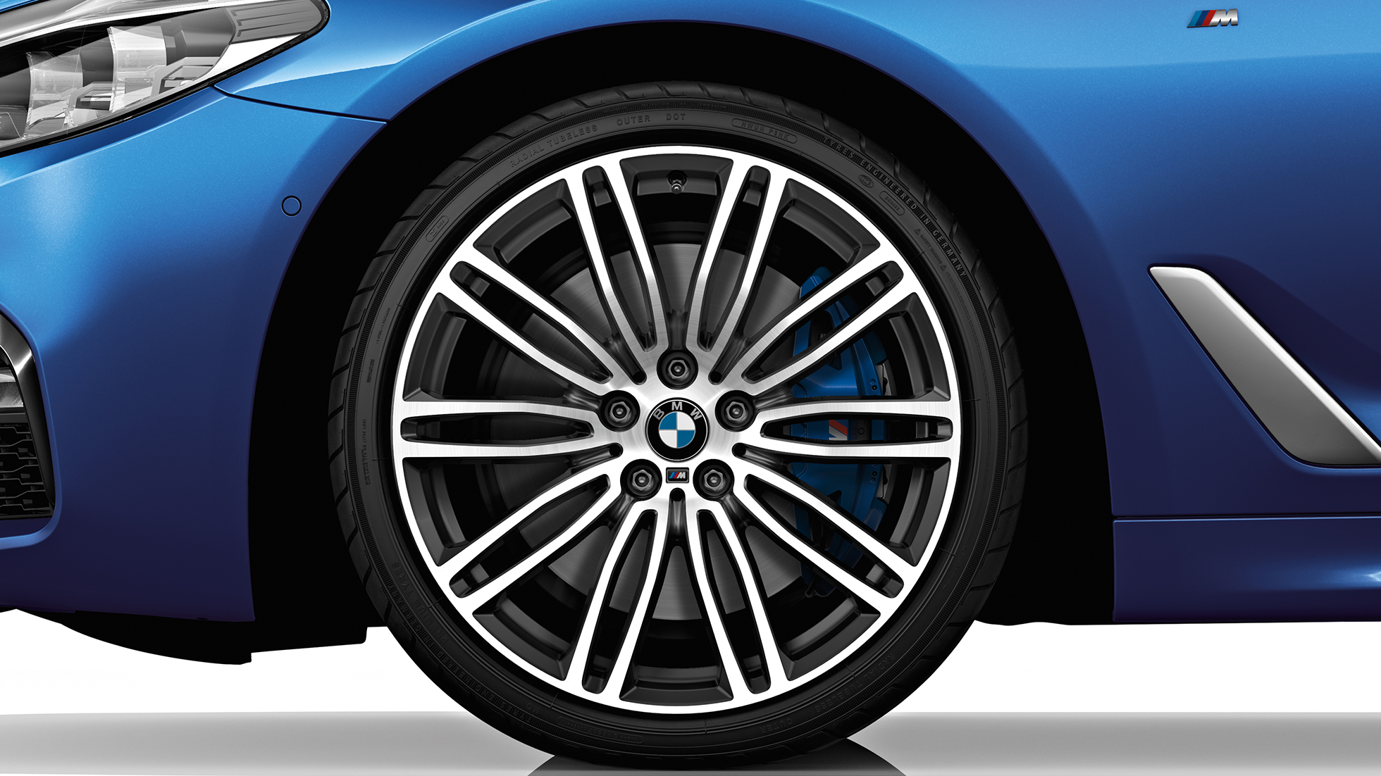 Platišča za paket M Sport, BMW serije 5 Limuzina, 540i Limuzina Paket M Sport, BMW serije 5 Limuzina, 540i Limuzina G30, kovinska barva Mediterranean Blue, platišča