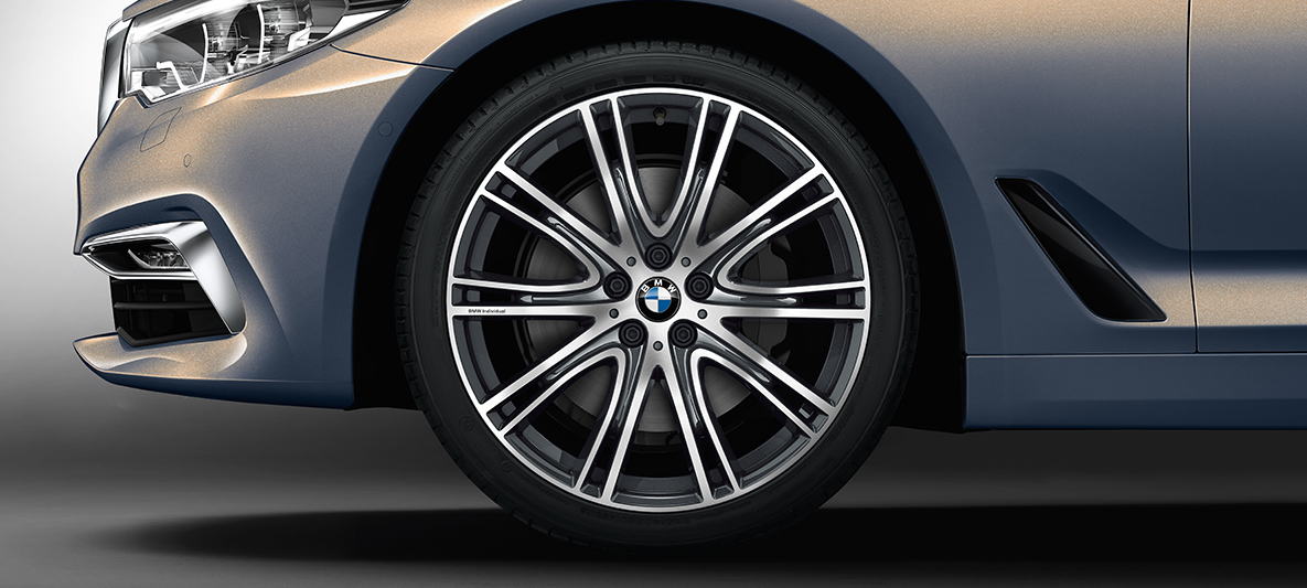 Platišče BMW Individual pri BMW serije 5 Touring BMW Individual za BMW serije 5 Touring G31, kovinska barva Champagne Quarz, platišče