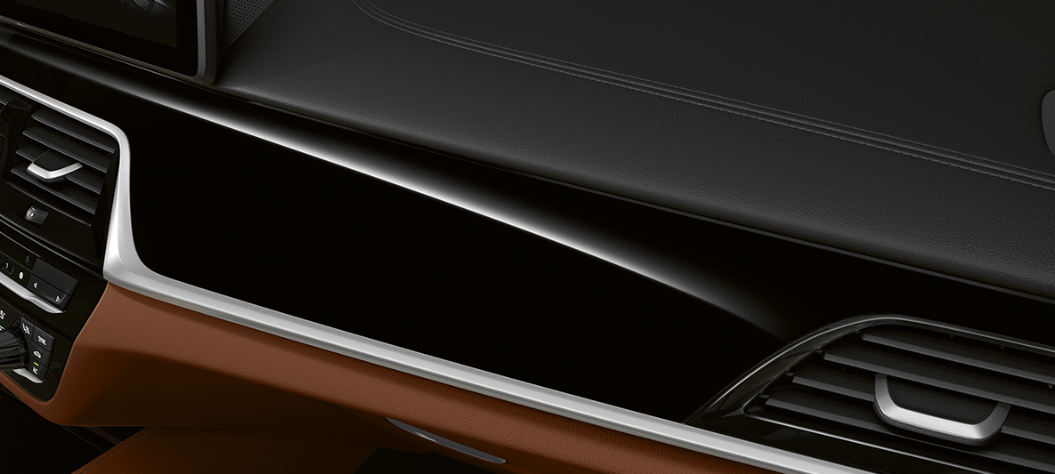 Notranje obloge v BMW serije 5 Touring, G31, Individual, notranjost Notranje obloge v BMW serije 5 Touring, Individual, G31, osvežitev 2020, notranjost, kokpit