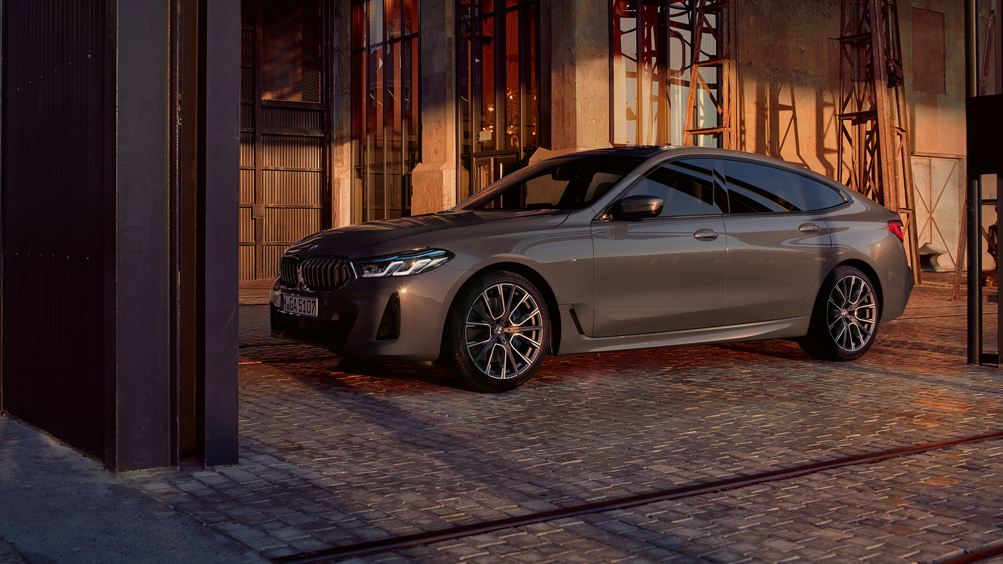 Silhueta BMW serije 6 Gran Turismo, G32, 2020 BMW serije 6 Gran Turismo, 640i xDrive, G32, 2020, Bernina Grey, stranski pogled