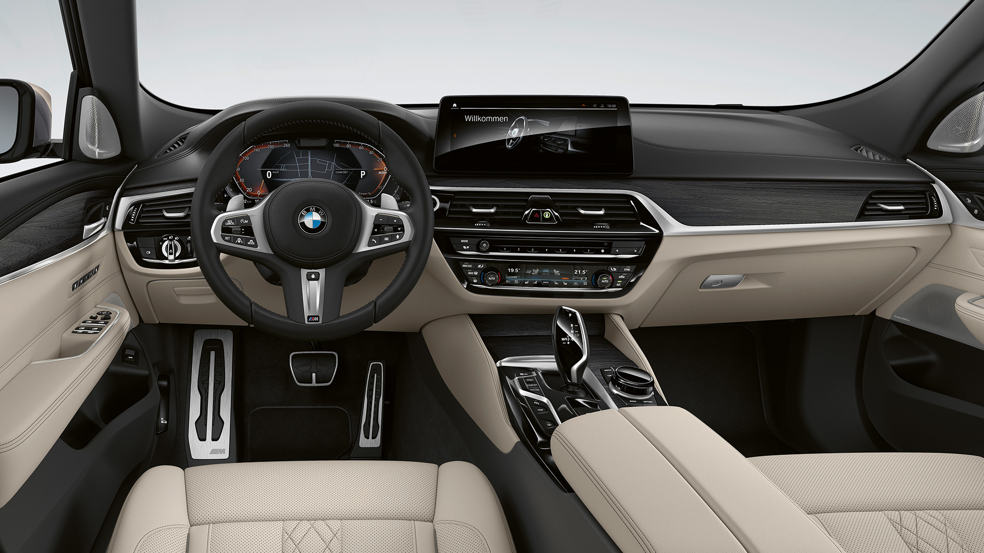 Kokpit v BMW serije 6 Gran Turismo, paket M Sport, G32, 2020 BMW serije 6 Gran Turismo, G32, 640i xDrive, 2020, M Sport paket, ekskluzivno usnje Nappa v barvi Ivory White, notranjost