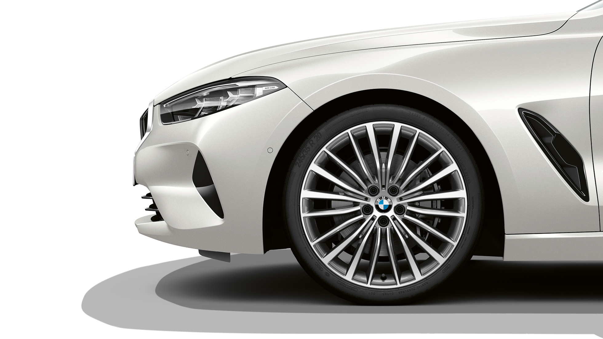 19-palčna lita alu. platišča Multi-spoke 731 dvobarvna. BMW serije 8 Coupé, 19-palčna lita alu. platišča Multi-spoke 731 dvobarvna.
