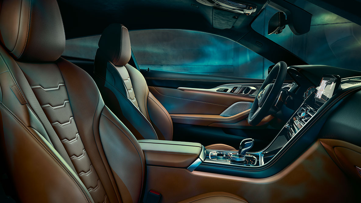 Notranjost BMW serije 8. Notranjost BMW serije 8 Coupé z opremo BMW Individual.