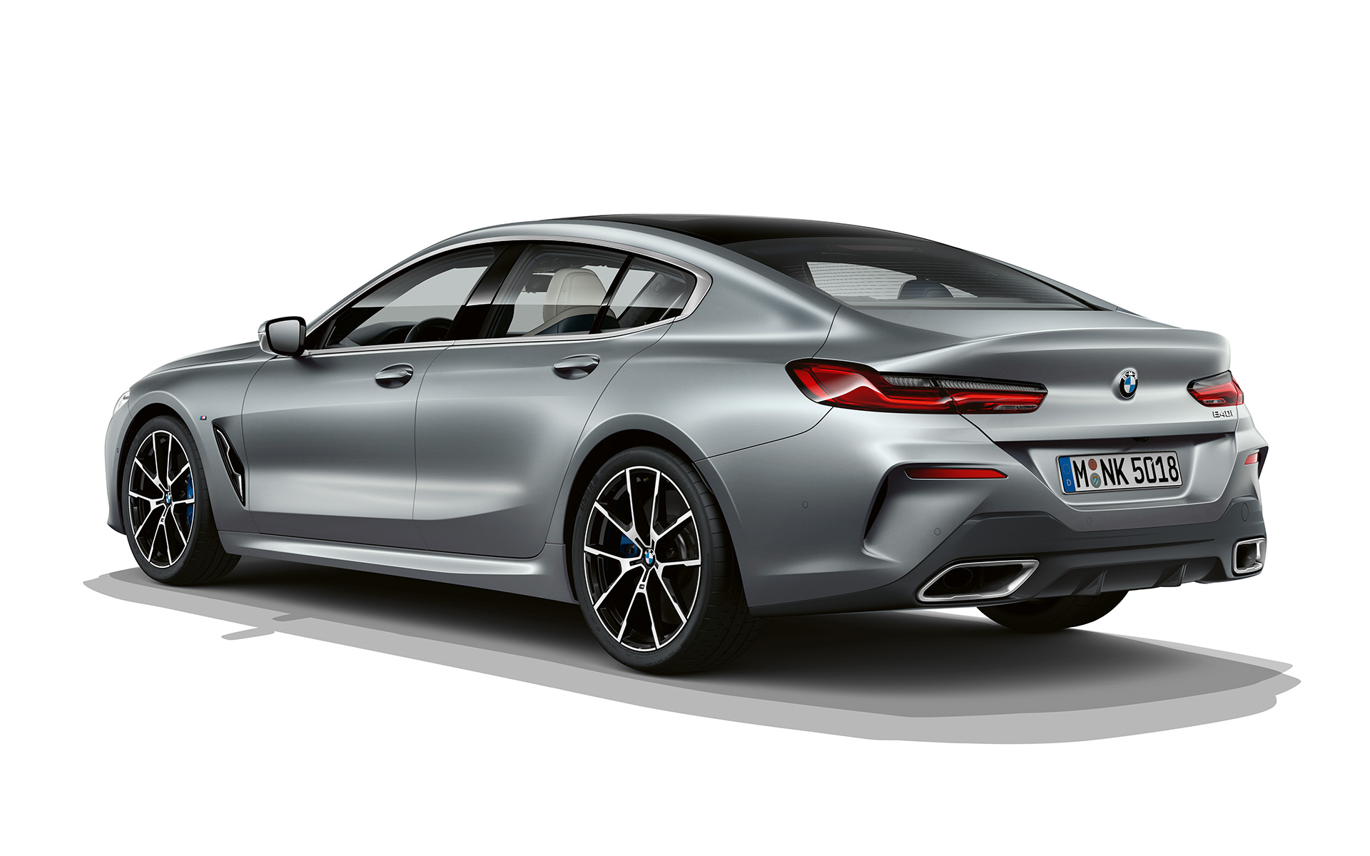 Frozen Temptation, tričetrtinski posnetek od zadaj BMW serije 8 Gran Coupé, Frozen Temptation, tričetrtinski posnetek od zadaj