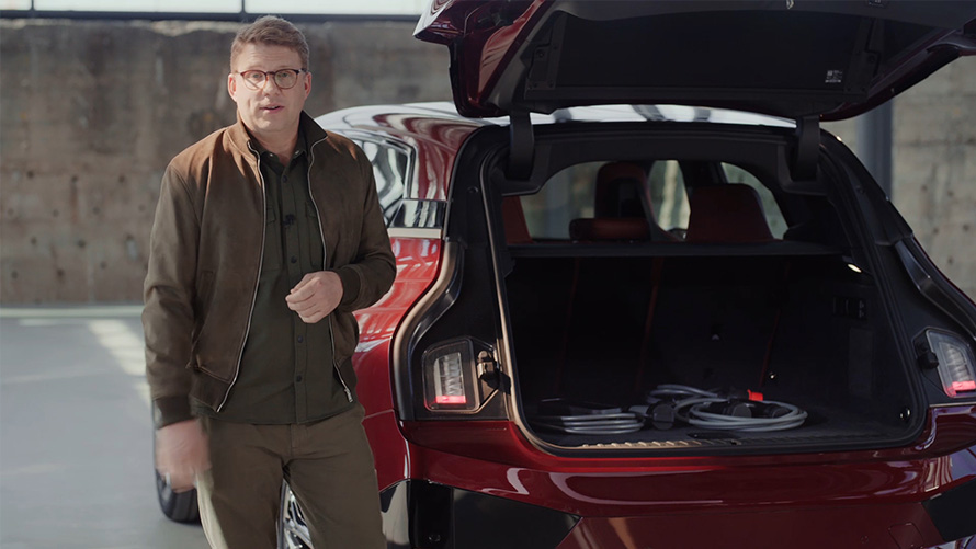 BMW iX, i20, 2021, električni SUV, BMW Wallbox, videoposnetek BMW iX, i20, električni SUV, prilagodljivi hitri polnilnik BMW, videoposnetek