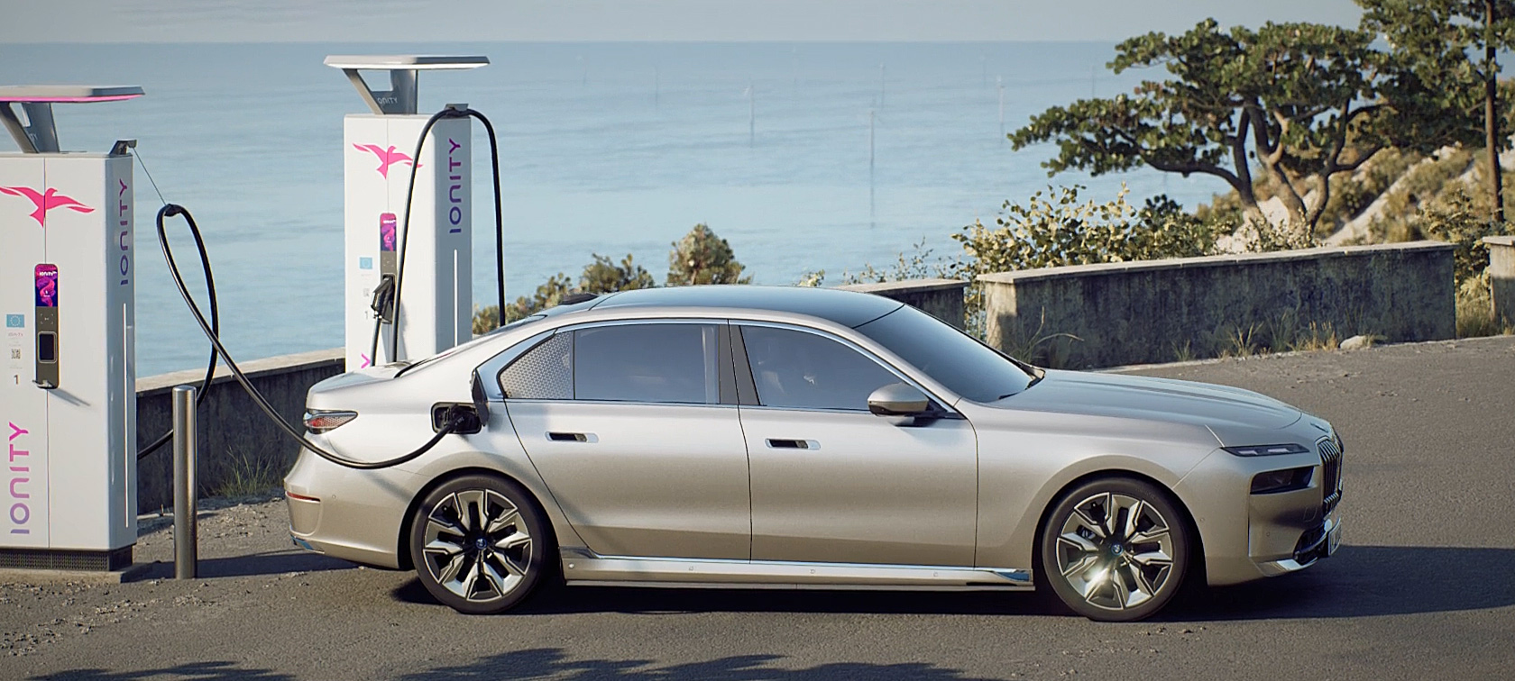 BMW i7 Limuzina, G70, poudarki, videoposnetek, polnjenje BMW i7 Limuzina, G70, poudarki, videoposnetek, polnjenje doma in na javnem mestu