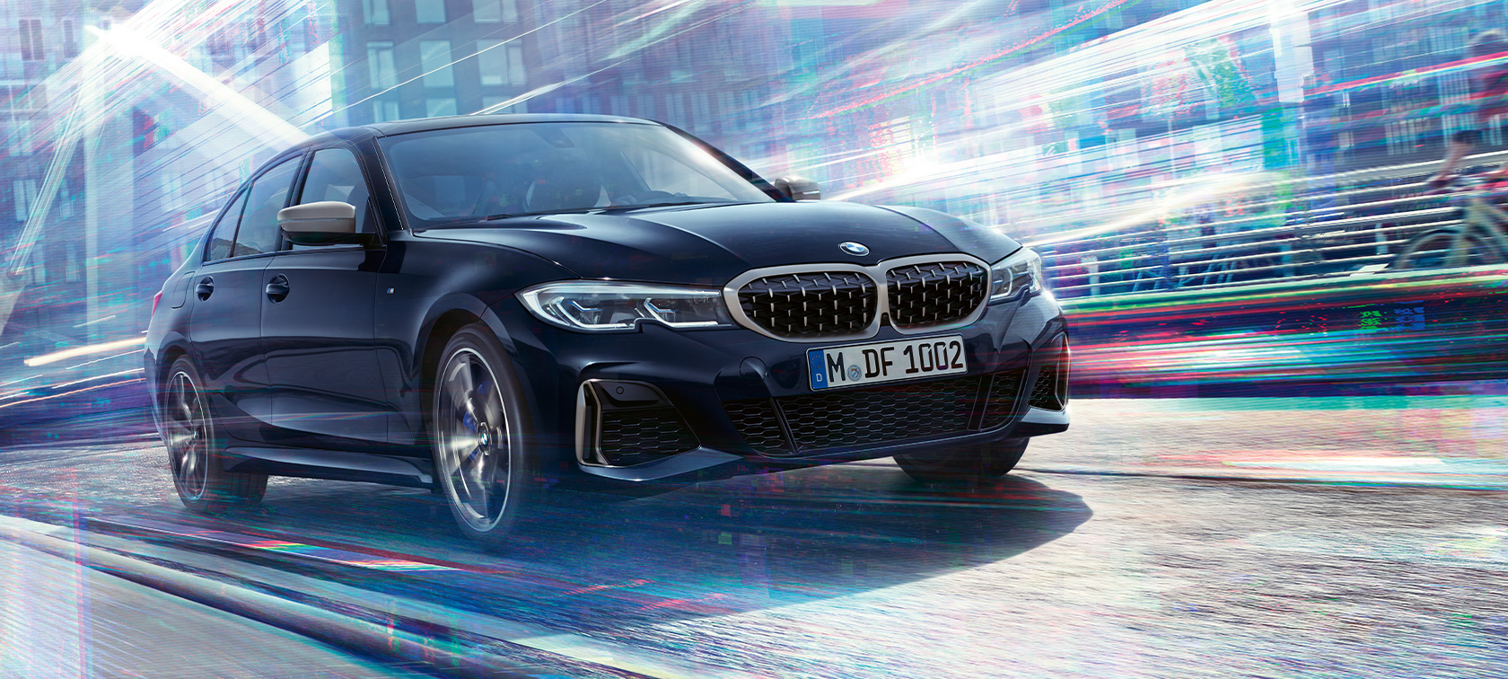 Oblika in vozna dinamika BMW M340i xDrive Limuzine Oblika in vozna dinamika BMW M340i xDrive Limuzine G20, kovinska barva Sapphire Black, tričetrtinski pogled od spredaj