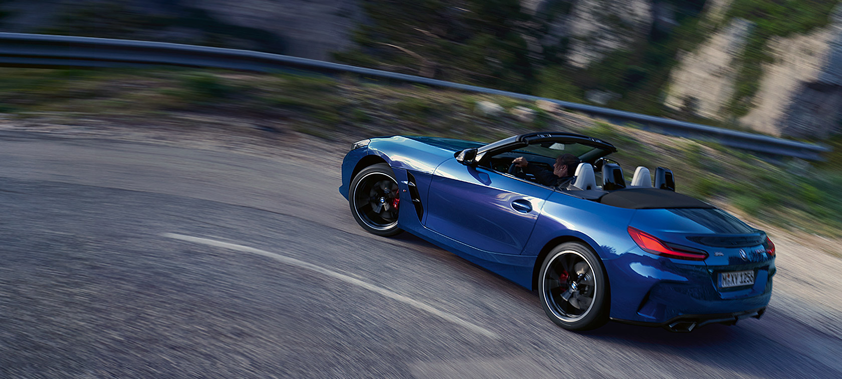 BMW Z4 M40i, G29, 2022, barva Portimao Blue