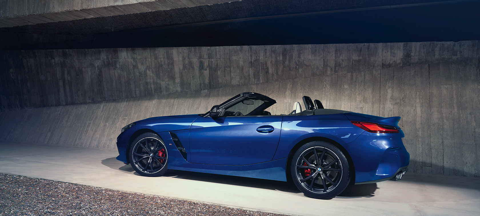 BMW Z4 M40i G29, barva Portimao Blue, tehnični podatki BMW Z4 M40i, G29, 2022, barva Portimao Blue, tehnični podatki