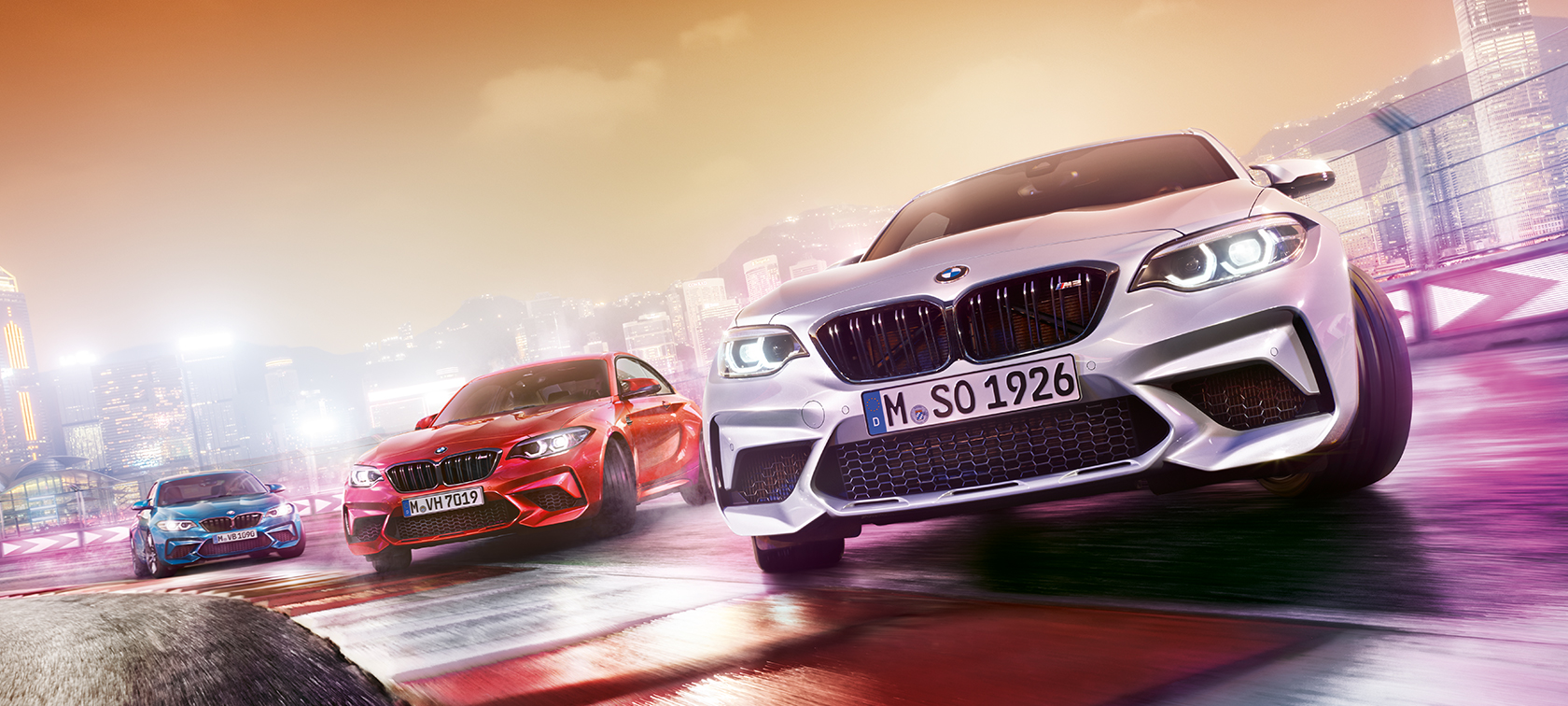 Oblika BMW M2 Competition Oblika BMW M2 Competition F87 2018, kovinska barva Hockenheim Silver, tričetrtinski pogled od spredaj