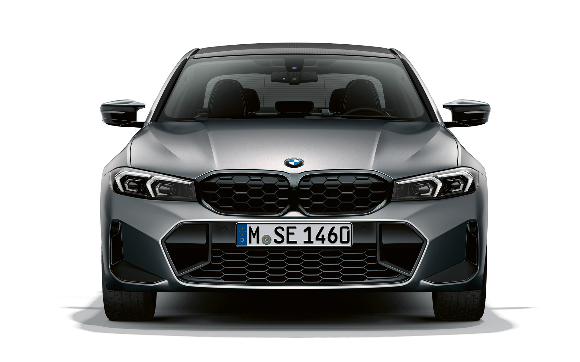 BMW M340i xDrive Limuzina, G20, pogled od spredaj, ledvička BMW z drobci BMW M340i xDrive Limuzina, G20, lakiranje BMW Individual v kovinski barvi Frozen Pure Grey, pogled od spredaj z ledvičko BMW