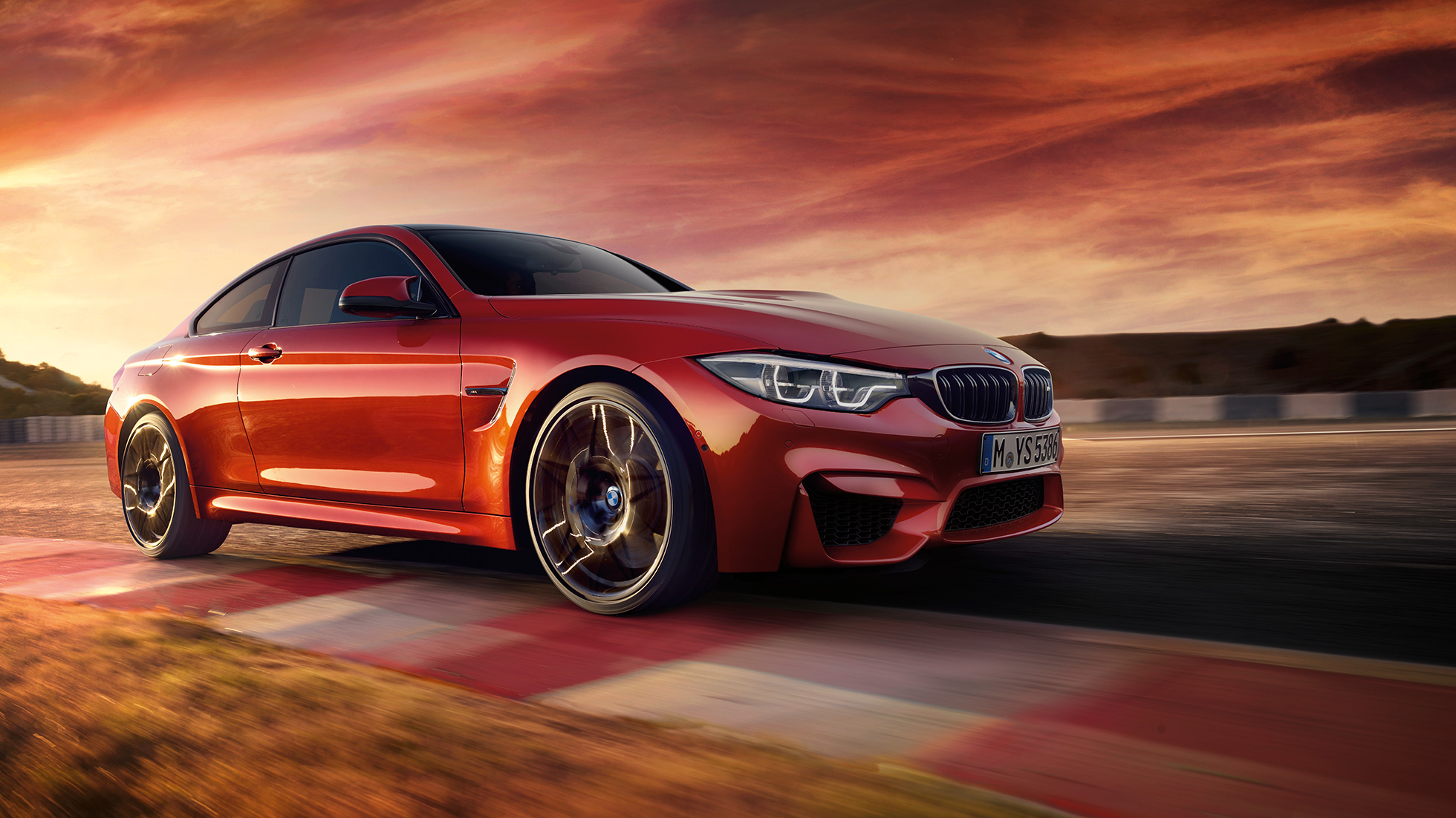 BMW M4 Coupé, paket M Competition BMW M4 Coupé, paket M Competition, vozna dinamika