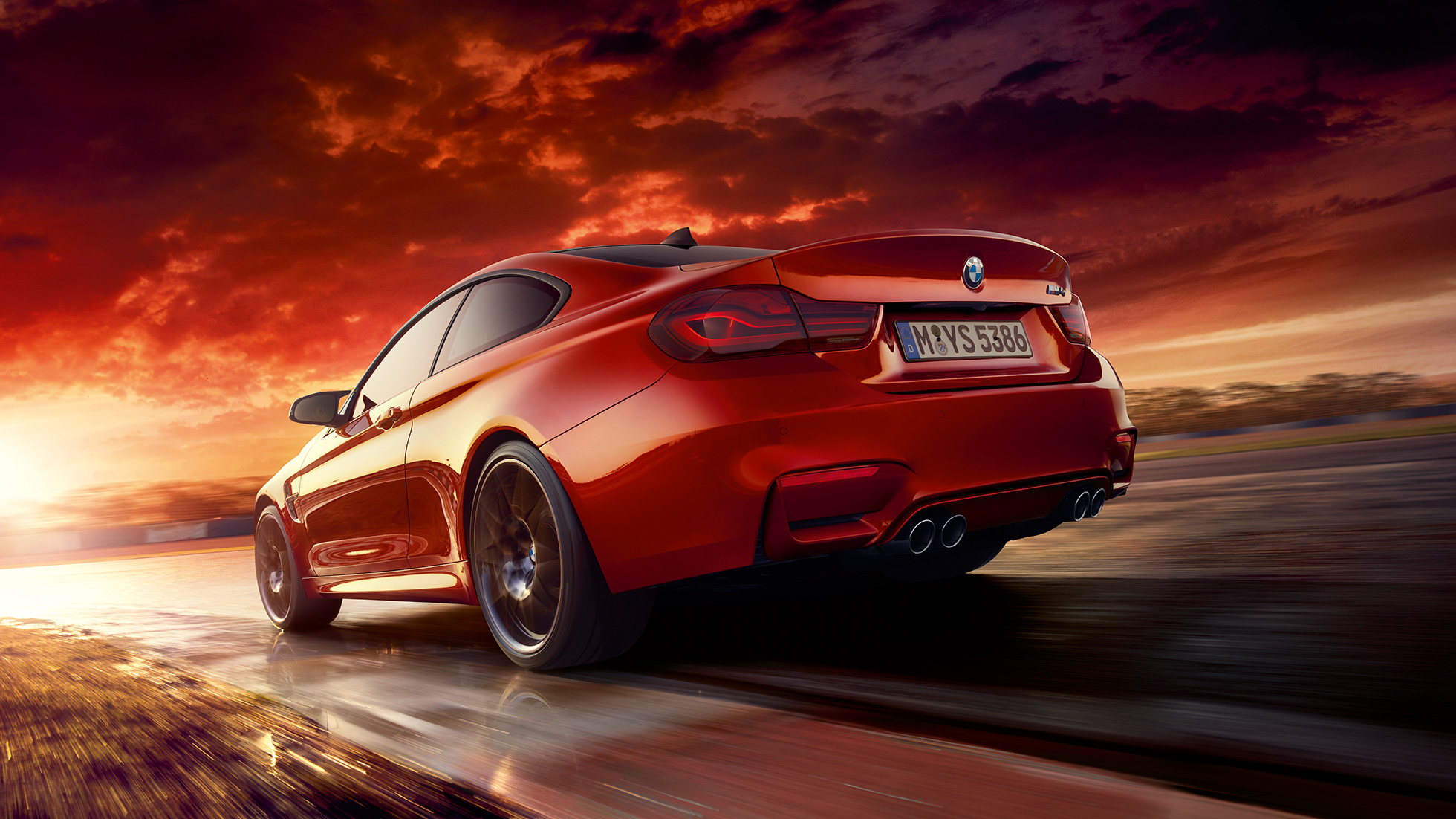 BMW M4 Coupé, posnetek od zadaj BMW M4 Coupé, oblika, posnetek od zadaj