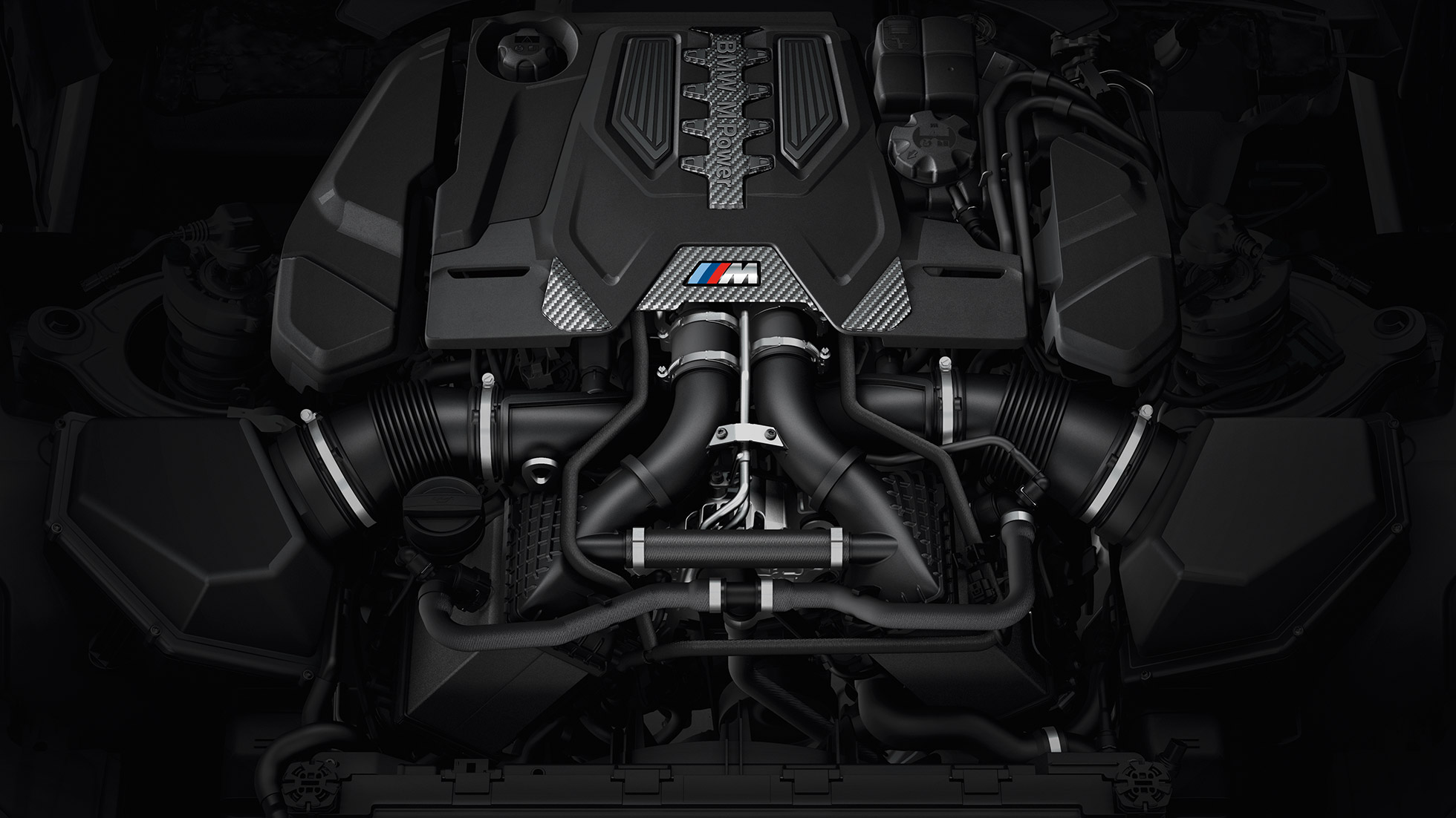 8-valjni bencinski motor M TwinPower Turbo. Motor BMW M5 Competition z M prekrivalom.