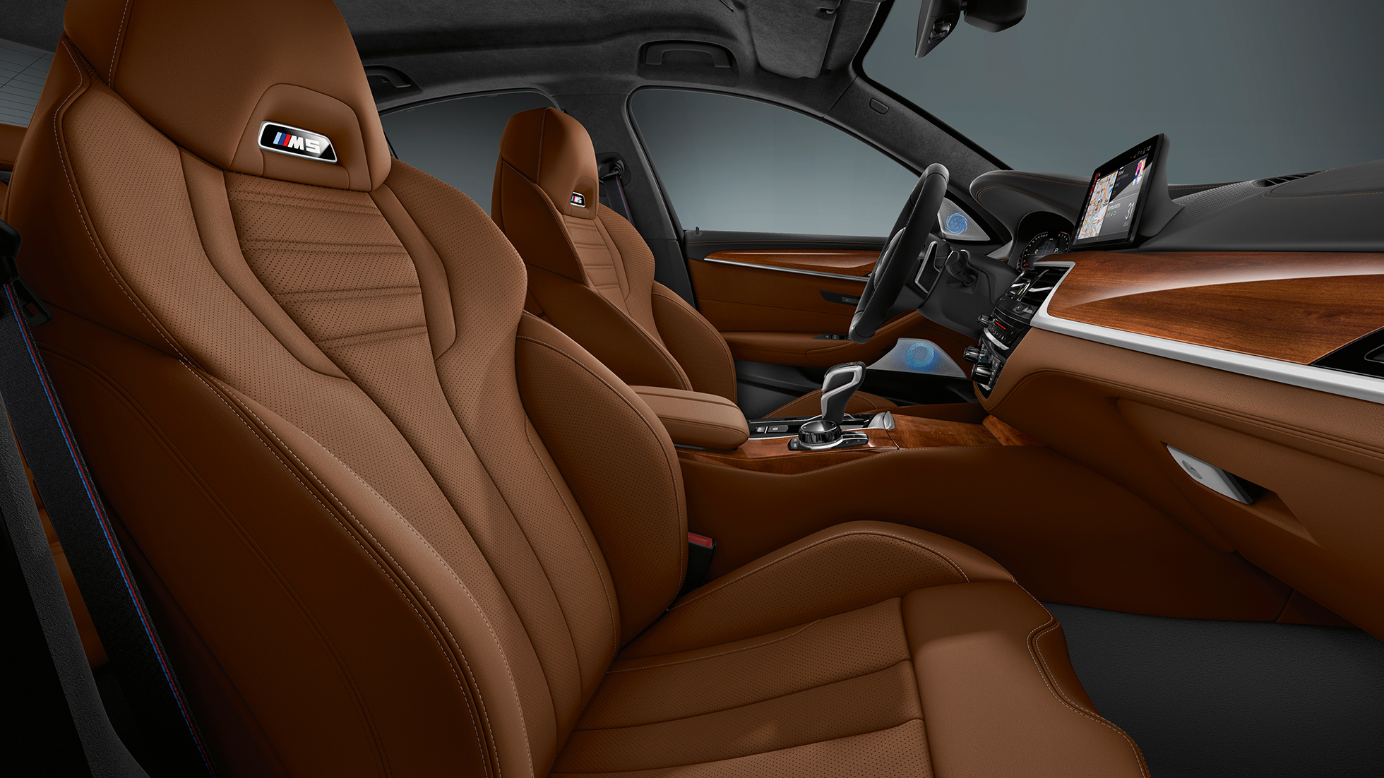 Kolekcija BMW Individual. Notranjost BMW M5 Competition.