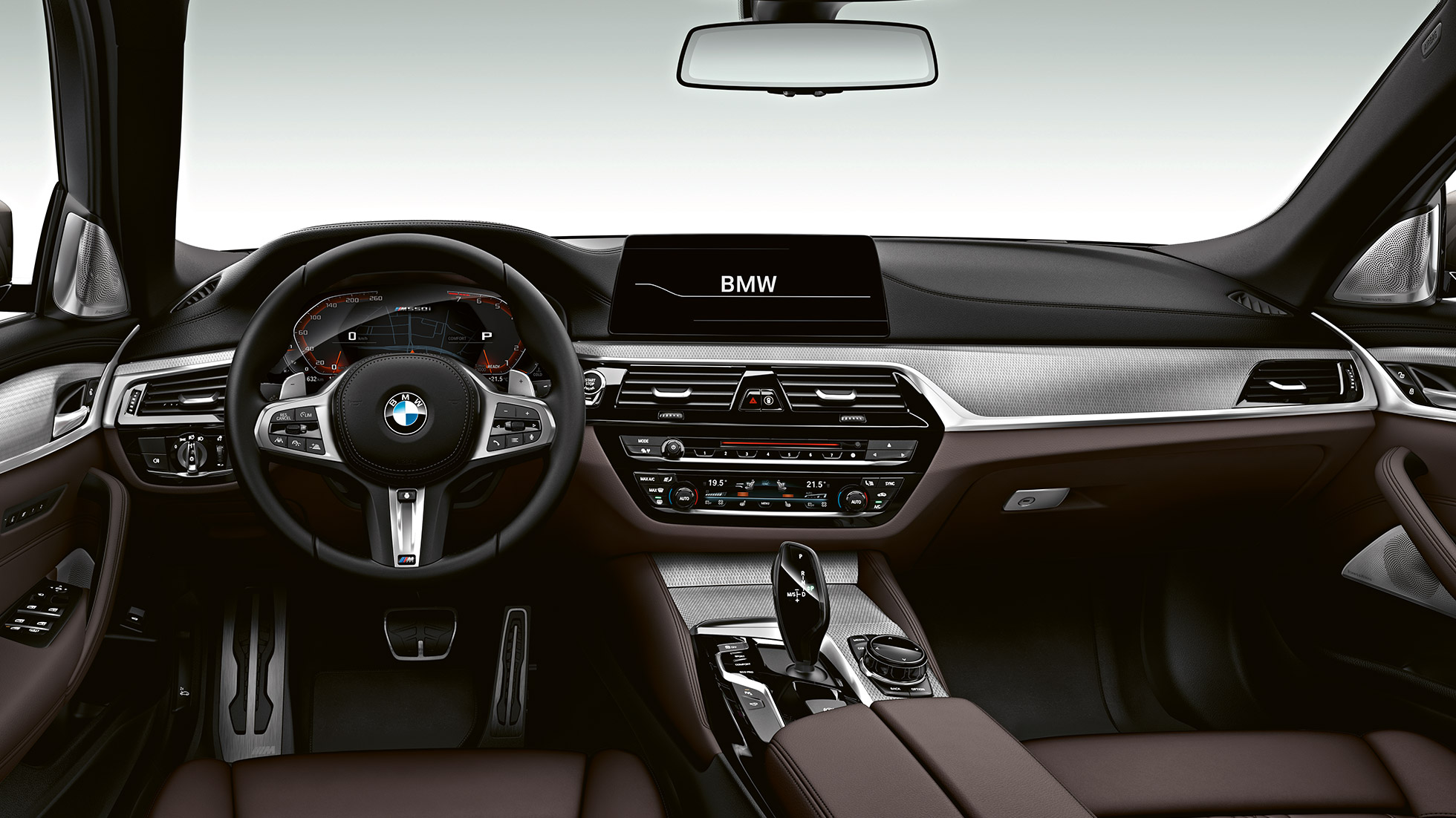 Oblika notranjosti. Kokpit v BMW M550i in BMW M550d.
