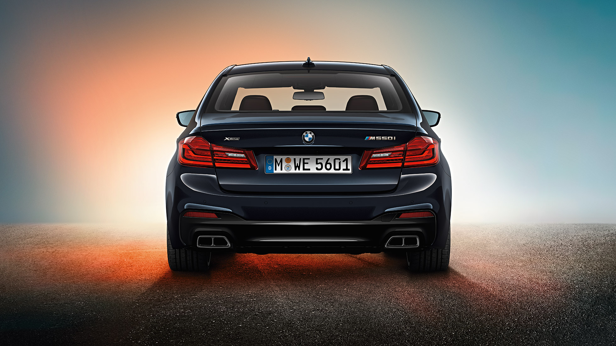 Oblika zadka. Oblika BMW M550i in BMW M550d, posnetek zadka.