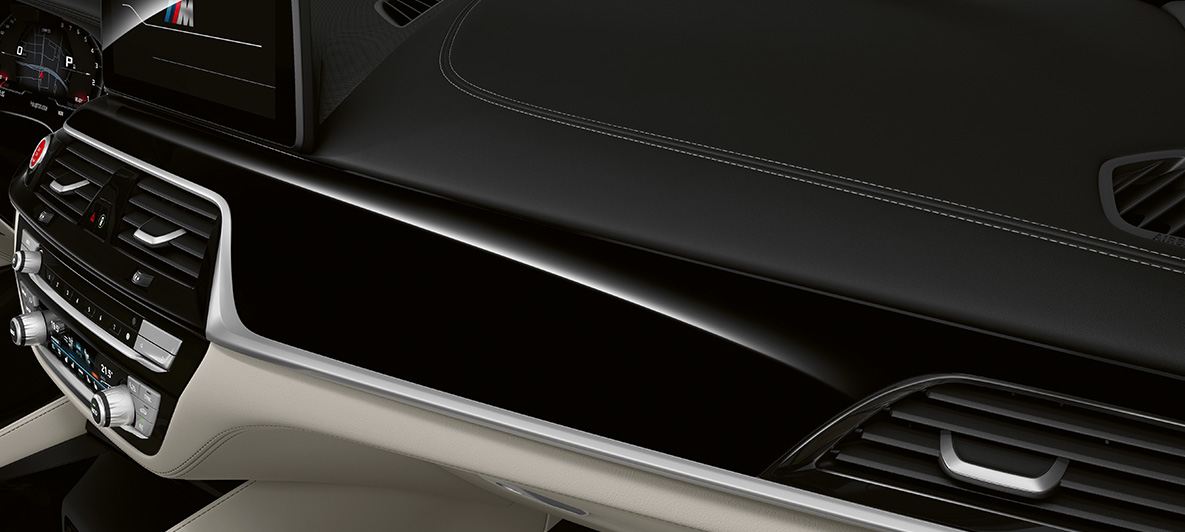 BMW Individual, BMW M5 Limuzina, F90, 2020, notranje obloge Piano Black BMW Individual, BMW M5 Limuzina, F90, LCI, osvežitev 2020, notranje obloge Piano Black, notranjost