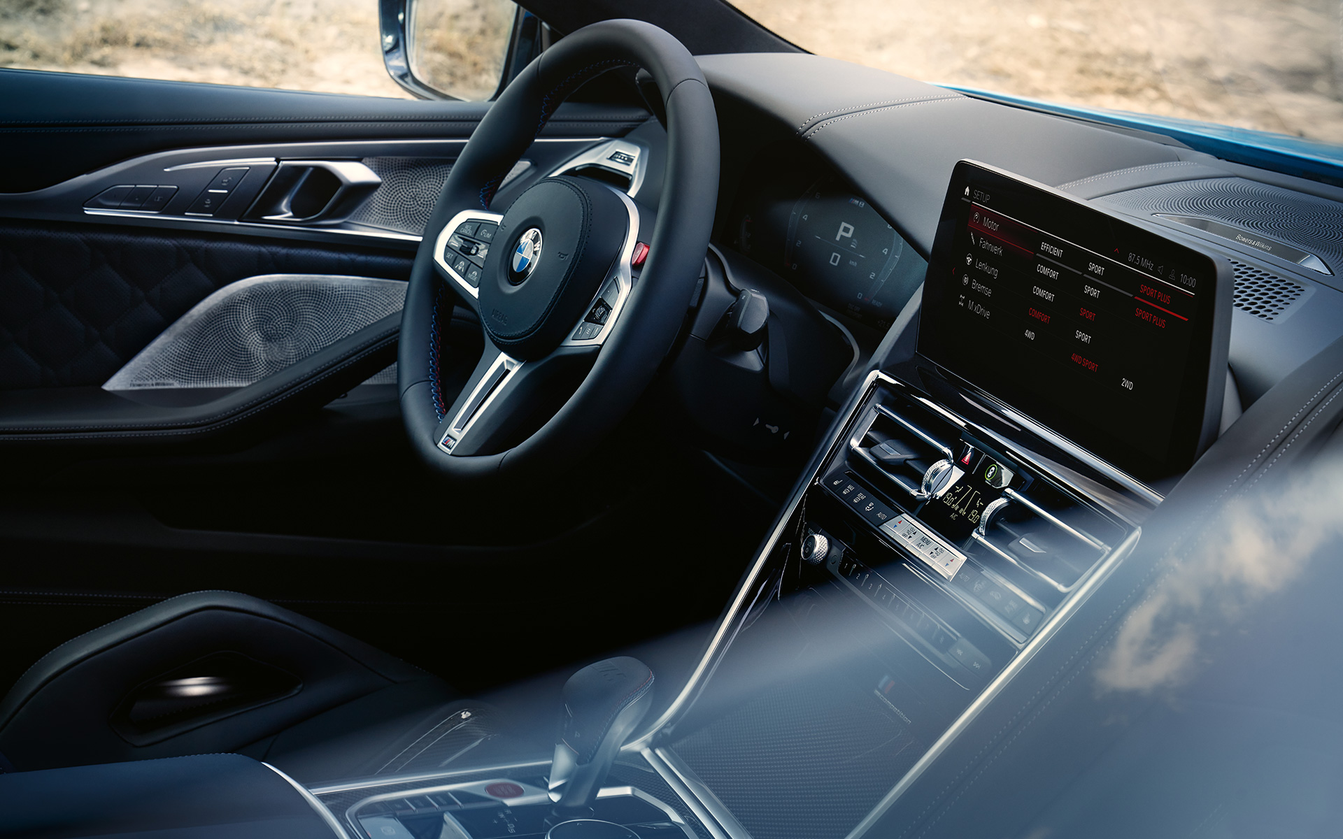 BMW M8 Competition Coupé, F92, LCI, osvežitev 2022, nadzorni prikazovalnik, notranjost